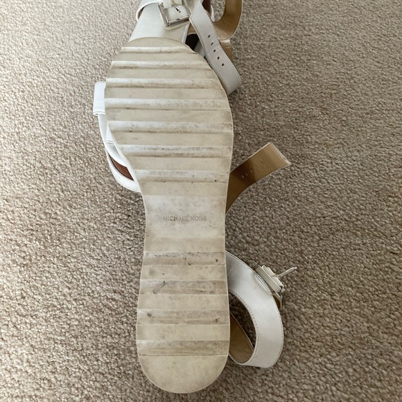 Michael Kors white sandals - Picture 4 of 5